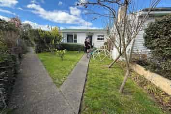 2/1104 Heretaunga Street East, Parkvale