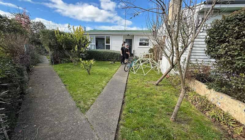 2/1104 Heretaunga Street East, Parkvale