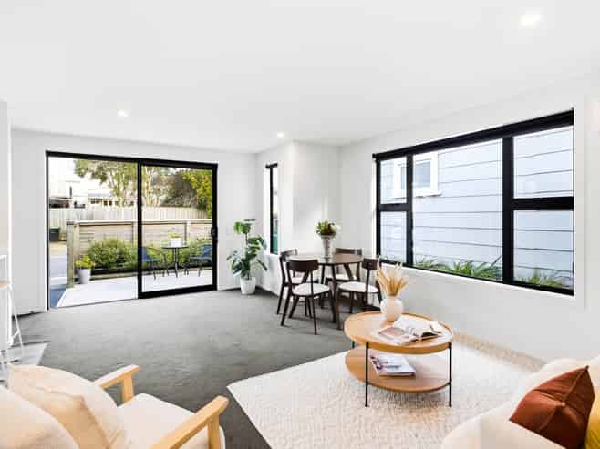 8 Edwin Street, Caversham