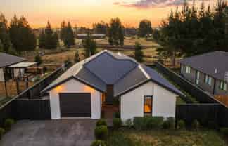 49 Quinn Crescent, Woodend