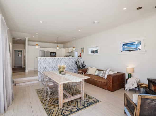 6 Verona Avenue, Mount Albert