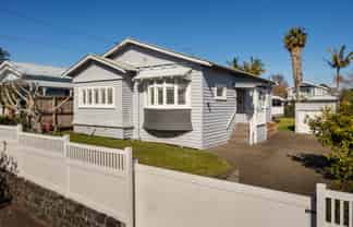 6 Verona Avenue, Mount Albert