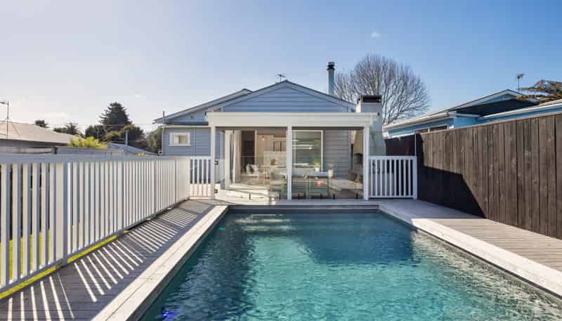 6 Verona Avenue, Mount Albert