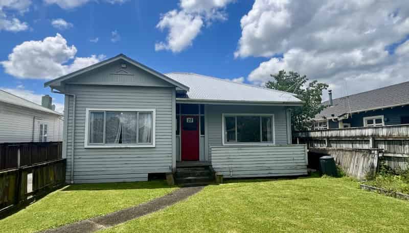 23 Worcester Street, West End
