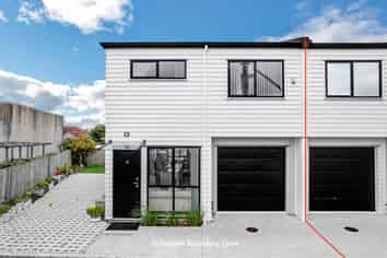 12/60 Kelman Road, Kelston