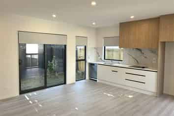 11E Glenfinn Place, Massey