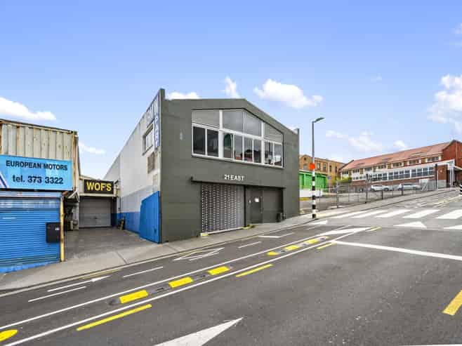 Flexible occupier opportunity next to CRL Station