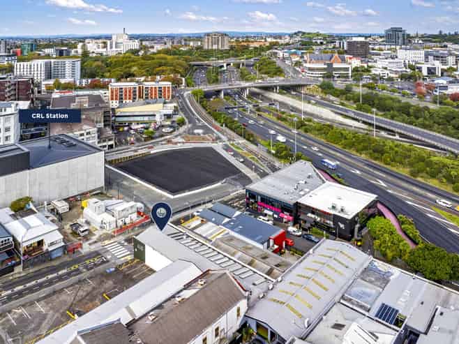 Flexible occupier opportunity next to CRL Station