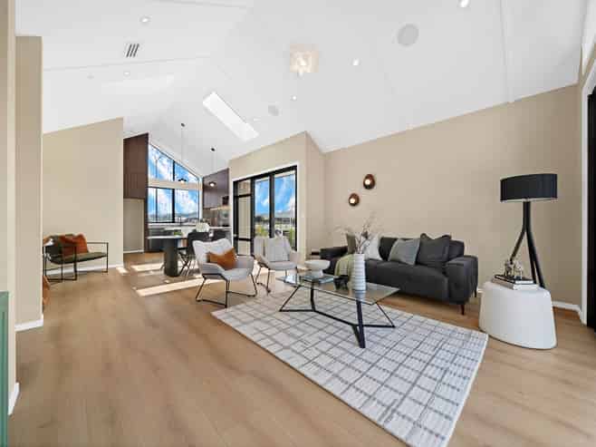 5 Meadows Drive, Clevedon