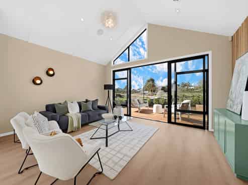 5 Meadows Drive, Clevedon