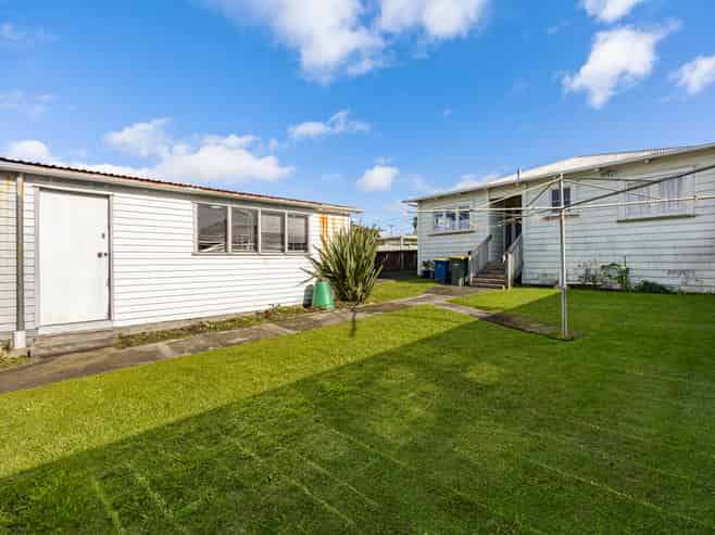 46 Titirangi Road, New Lynn