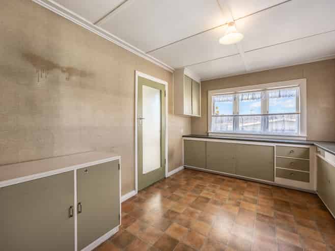 46 Titirangi Road, New Lynn