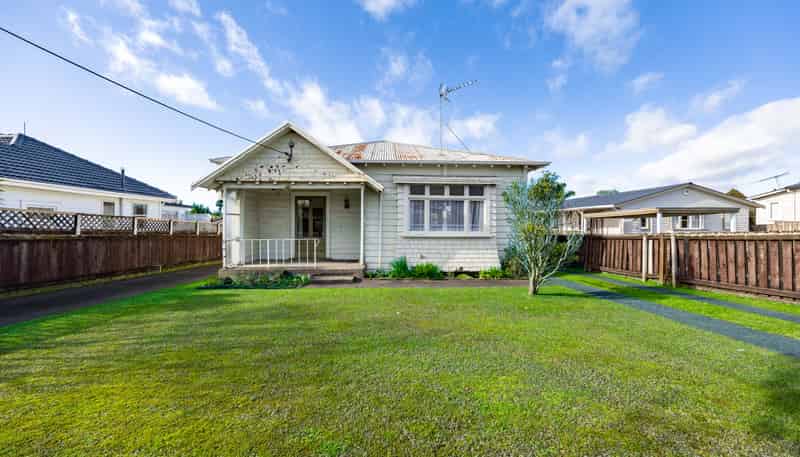 46 Titirangi Road, New Lynn