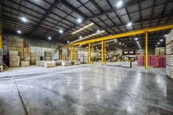Functional 5,041sqm industrial facility for lease
