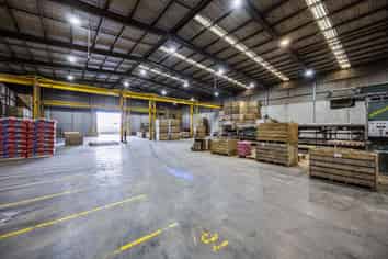 Functional 5,041sqm industrial facility for lease