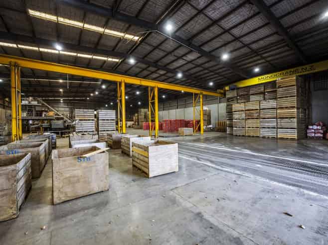 Versatile 5,041sqm industrial on 1.6ha site