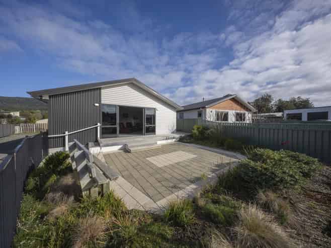 25 Motu-au Close, Manapouri
