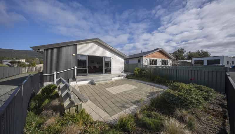 25 Motu-au Close, Manapouri