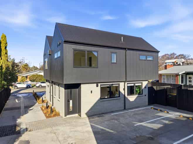 2/12 Newbridge Place, Ilam