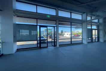 Top Tier Retail - Pinehill Centre
