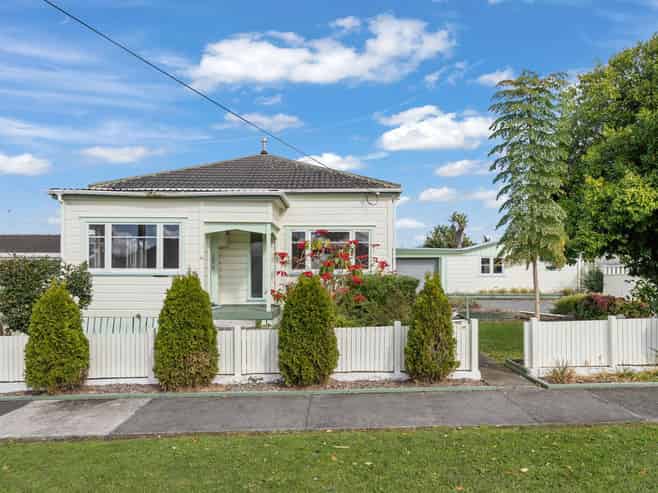 25 Central Avenue, Avenues