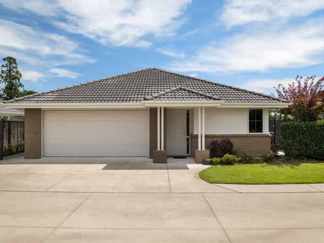 4/46 Sharp Road, Katikati