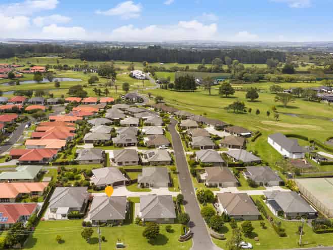 4/46 Sharp Road, Katikati