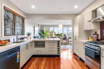 61 Farnham Street, Mornington