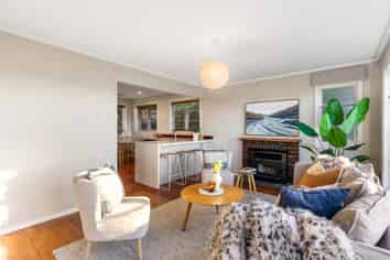 61 Farnham Street, Mornington