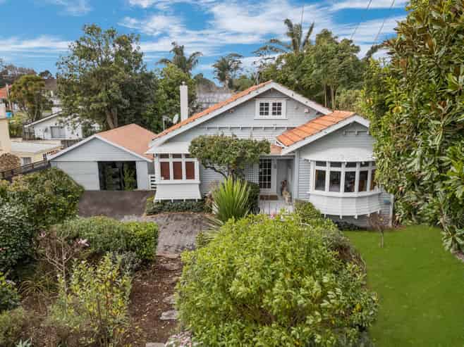 924 Mount Eden Road, Three Kings