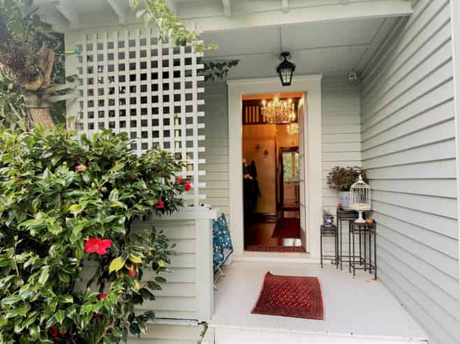 924 Mount Eden Road, Three Kings