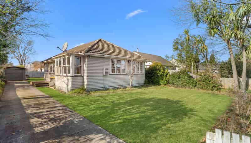 8 Ballantyne Avenue, Upper Riccarton