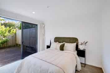 5B Opoia Road, Hamilton East