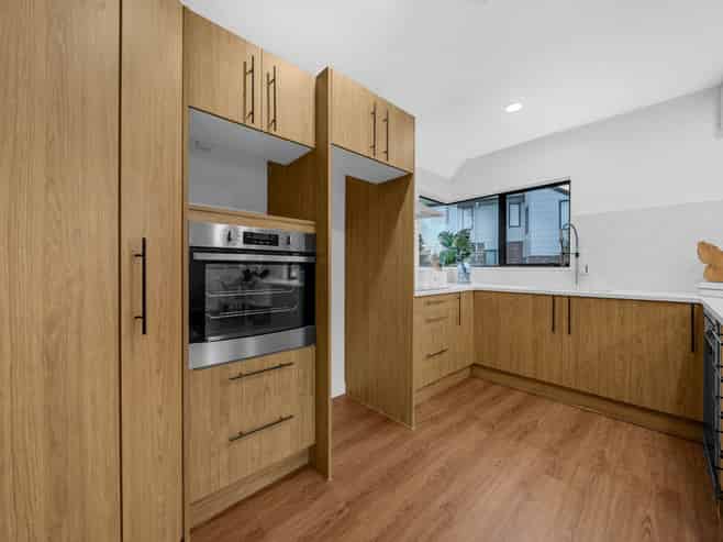46 Vintage Drive, Henderson