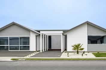 86 Southfield Drive, Lincoln
