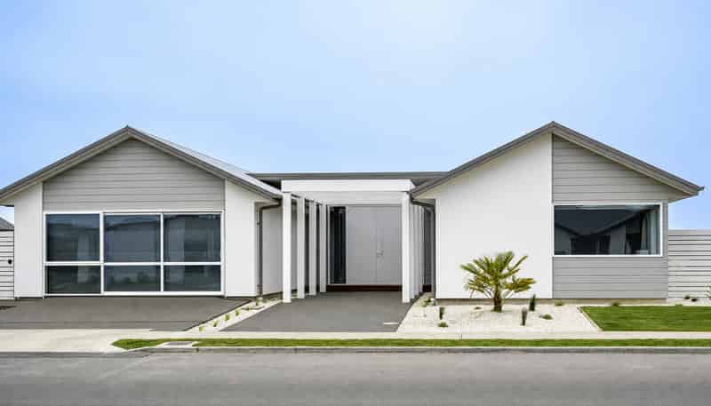 86 Southfield Drive, Lincoln