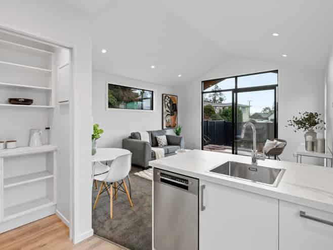 14 Paterson Road, Mosgiel