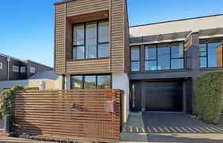 32a Hewitts Rd, Merivale