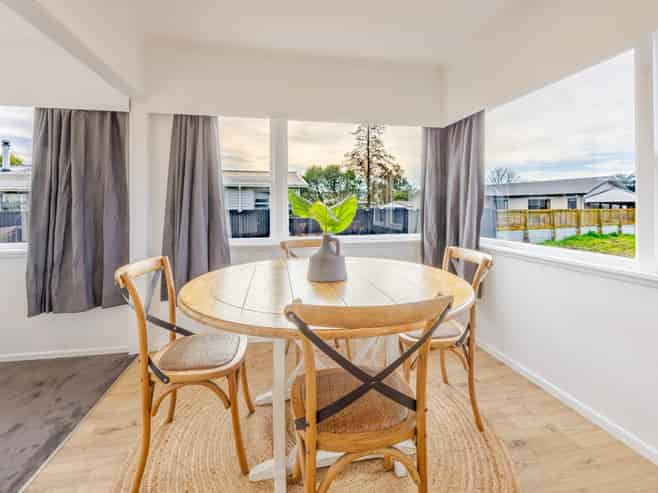 13 Latham Stubbs Crescent, Waipawa