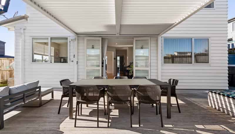 13 Thistle Close, Beachlands