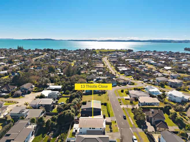 13 Thistle Close, Beachlands