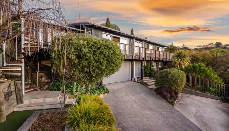 53 Soleares Avenue, Mount Pleasant