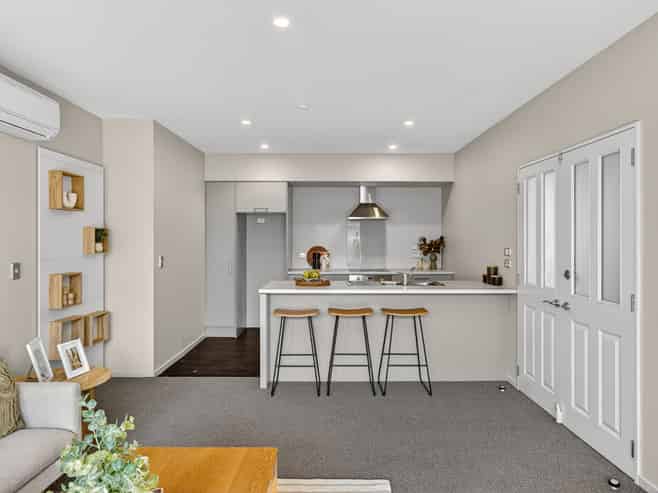 15 St Peters Close, Woolston