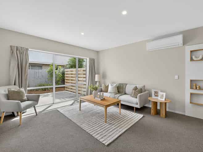 15 St Peters Close, Woolston