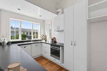 6 Main Street, Greytown