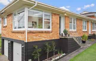 1/8 Ngataringa Road, Devonport