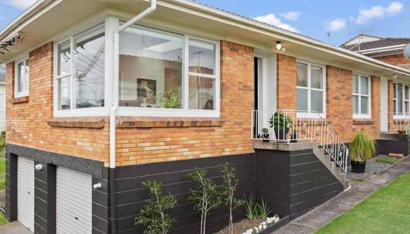 1/8 Ngataringa Road, Devonport