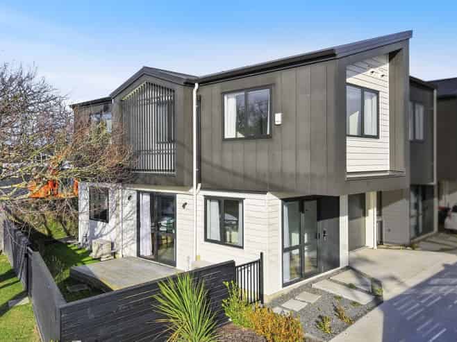 38A Dale Crescent, Pakuranga
