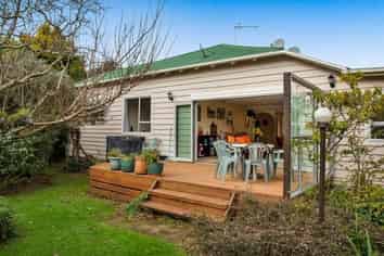 67 Broadway, Waitara