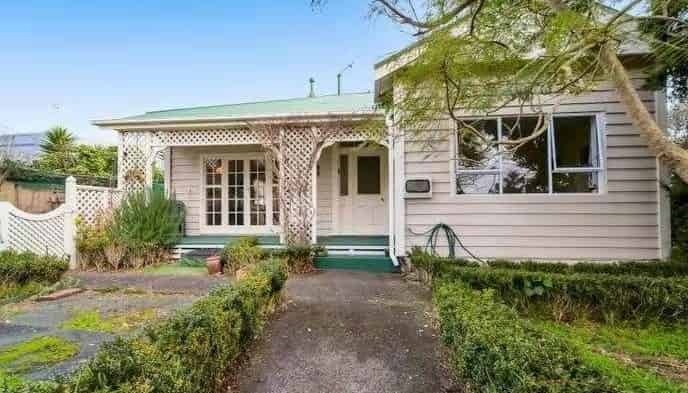 67 Broadway, Waitara